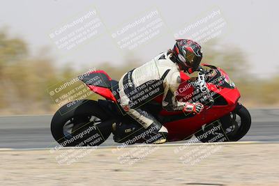 media/Mar-28-2022-Superbike Trackdays (Mon) [[b8603d0f67]]/Open Track Time/Turn 3 Inside/